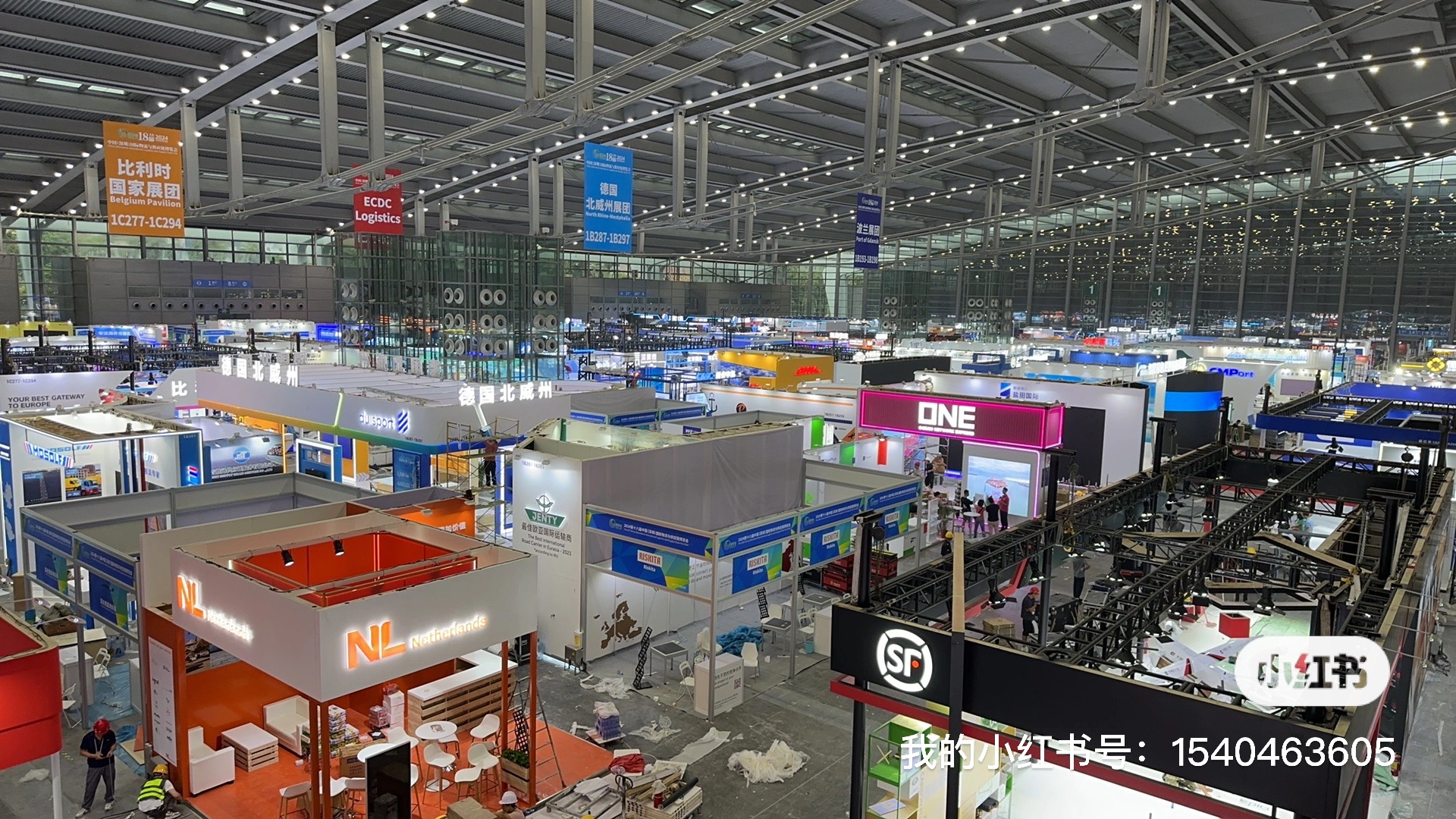 展台搭建.jpg 展台搭建.jpg